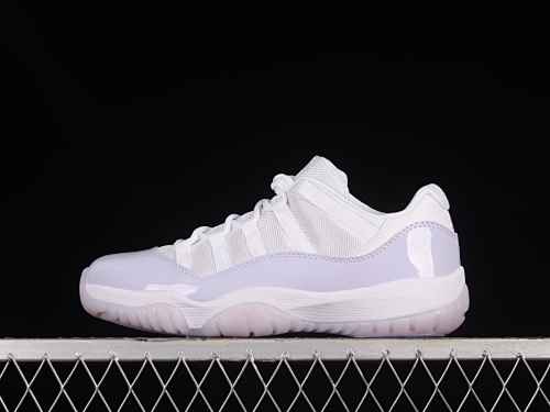 Version Air Jordan 11 Low "Pure Violet" Air Jordan 11 Jordan 11 Purple AH7860-101
