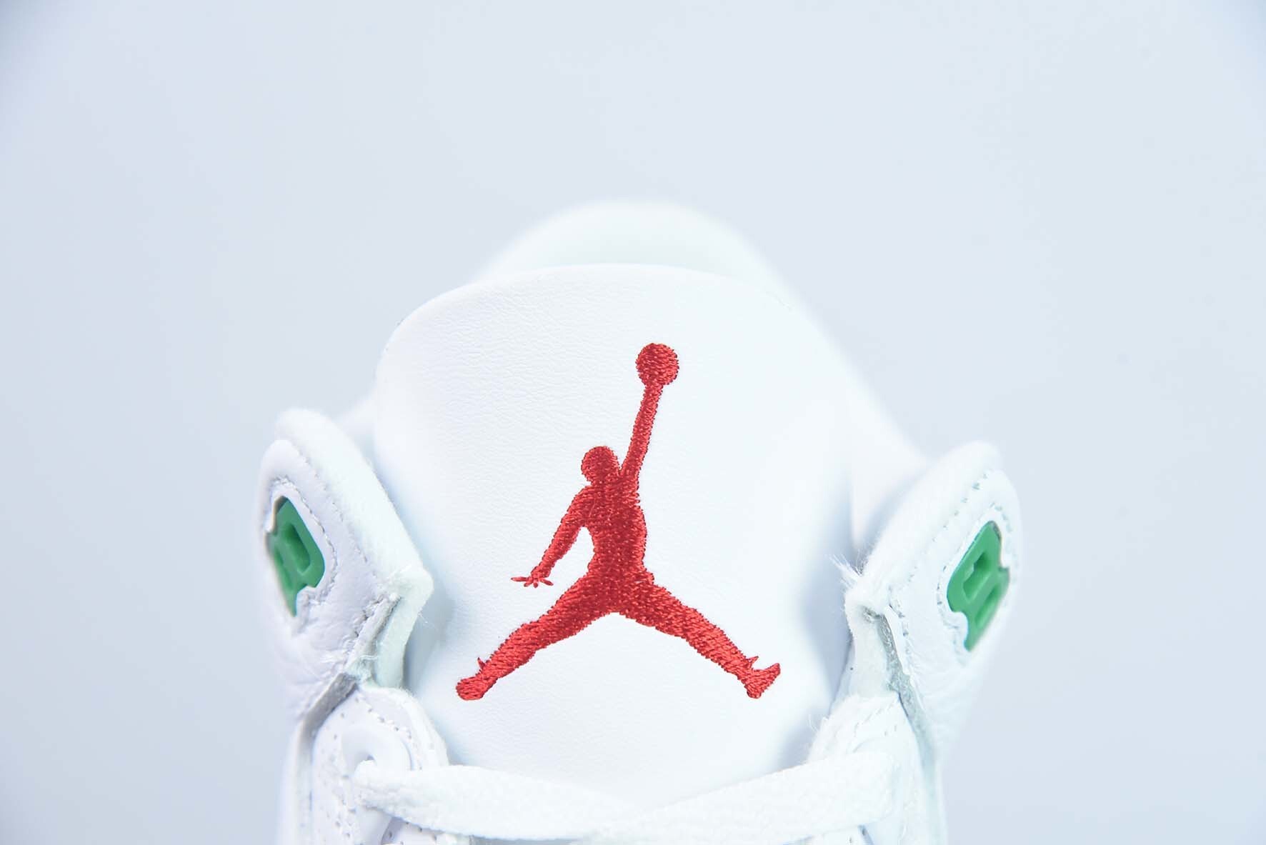 MNP21923447 AJ 3 Retro "Lucky Green"AJ3 Series White Green CK9646-136 - Image 8